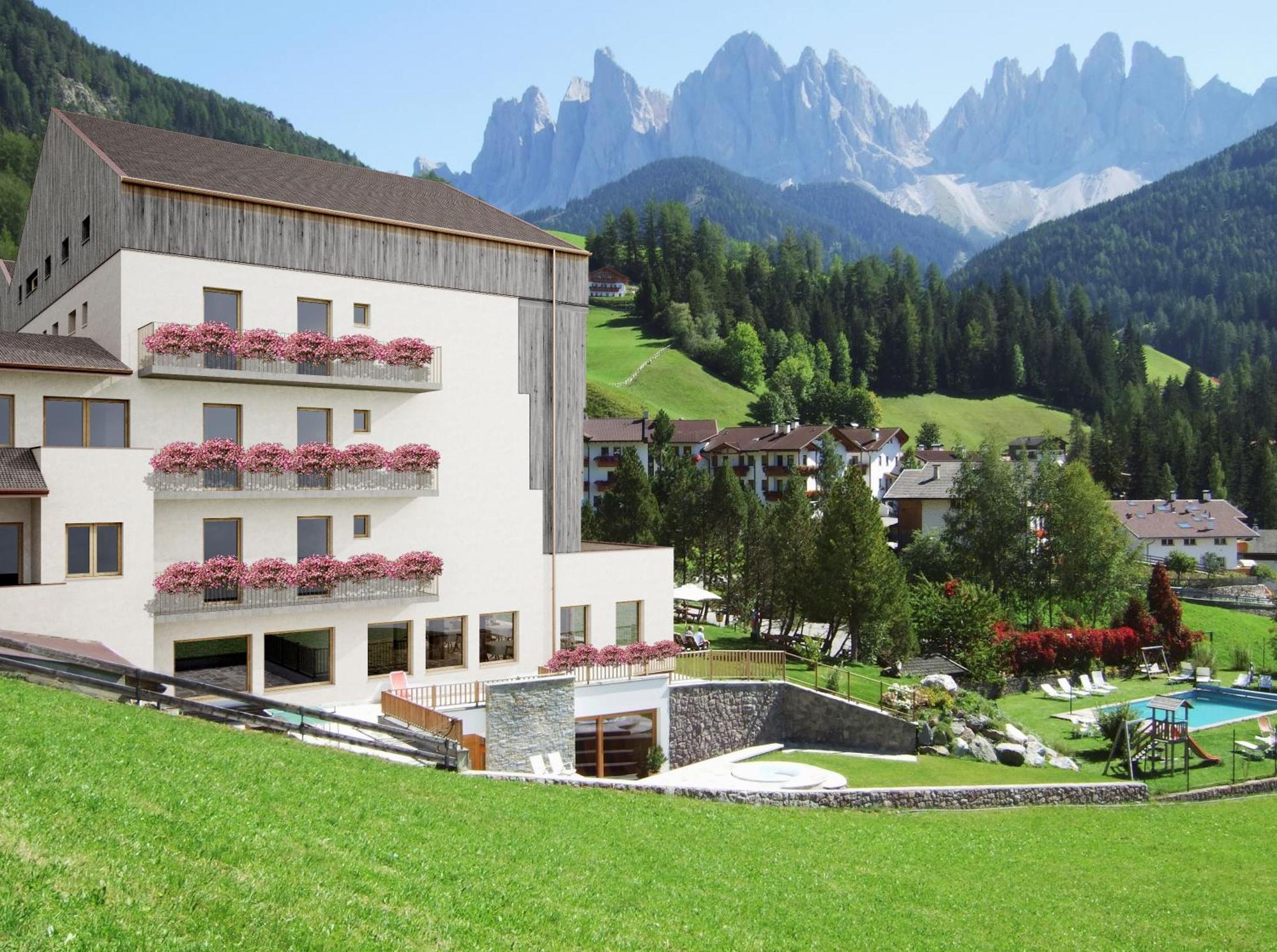 Hotel Tyrol Funes  Exterior foto